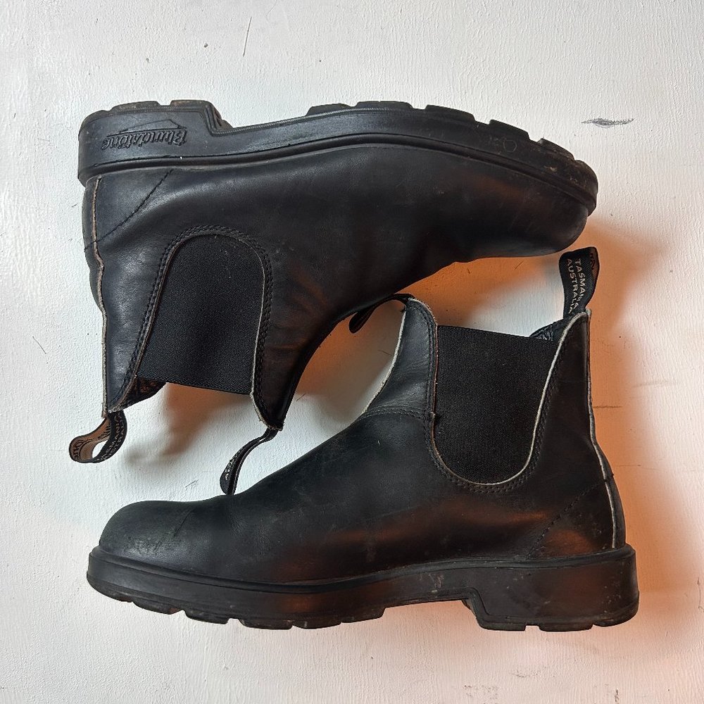 Blundstone Original 500 Chelsea boots, US 8 / AU 7, black, excellent shape.